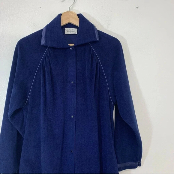 Vanity Fair Robe Small Velour Pearl Snap  House Coat Blue Long Sleeve  Vintage - Picture 4 of 14